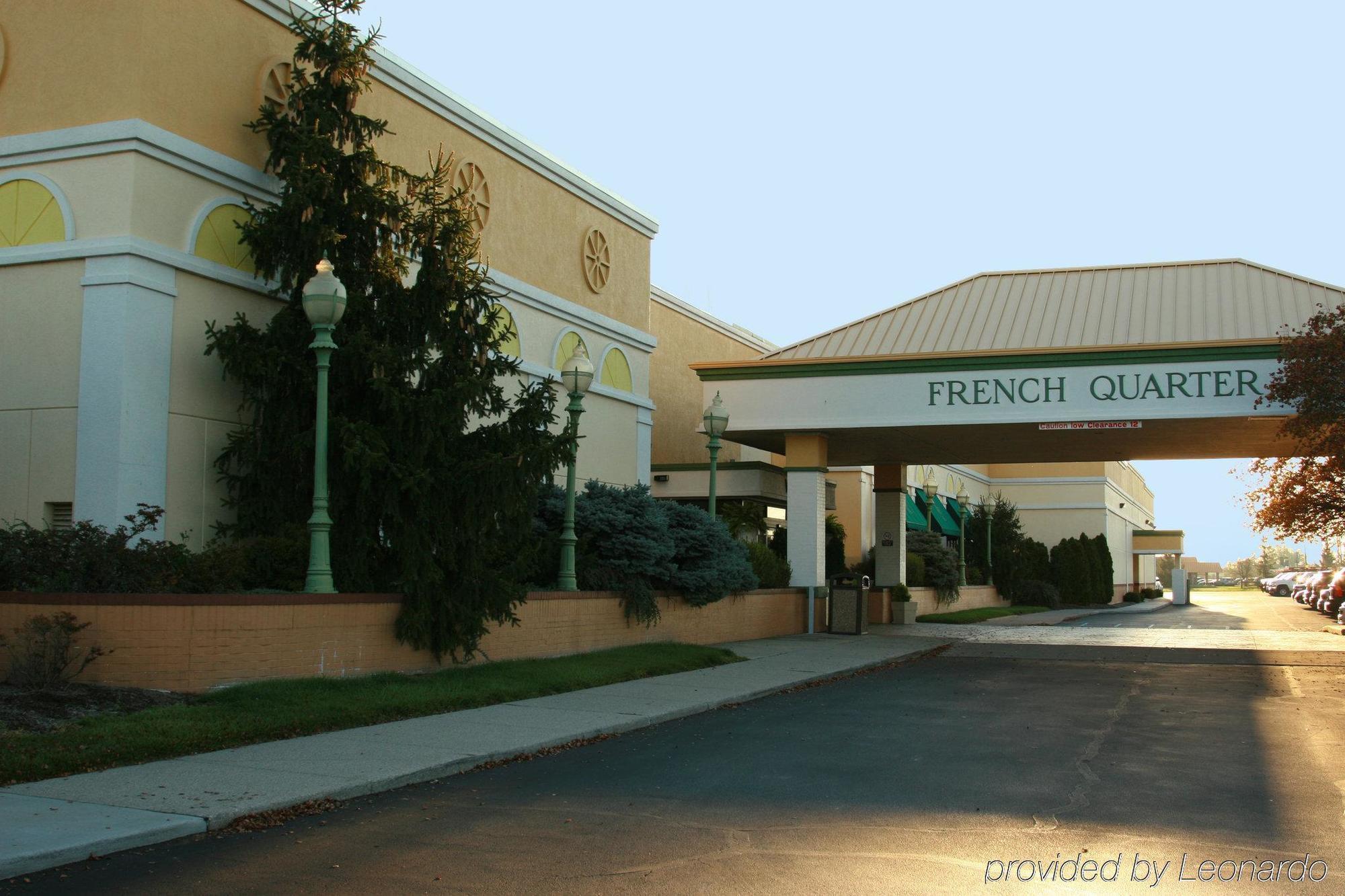Holiday Inn Perrysburg French Quarter Екстер'єр фото